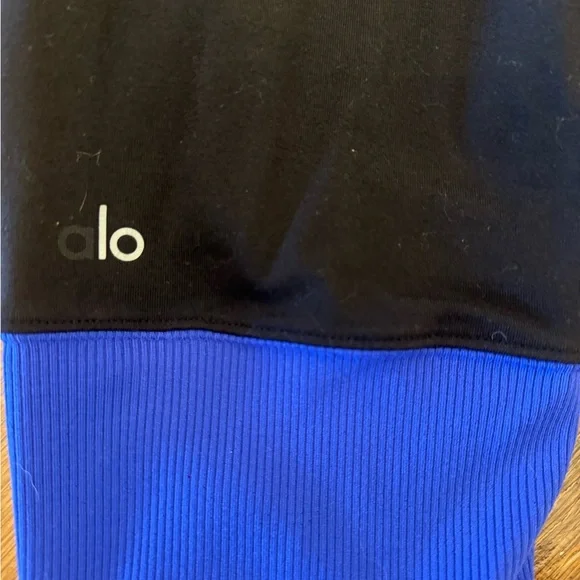 ALO Yoga Black and Royal Blue Ribbed Goddess Leggings - Picture 3 of 4